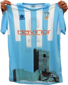 camiseta celeste