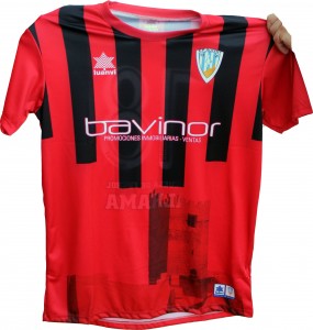 camiseta roja
